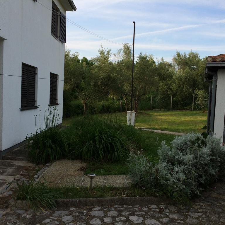 Apartments Toni-Malinska Exterior photo